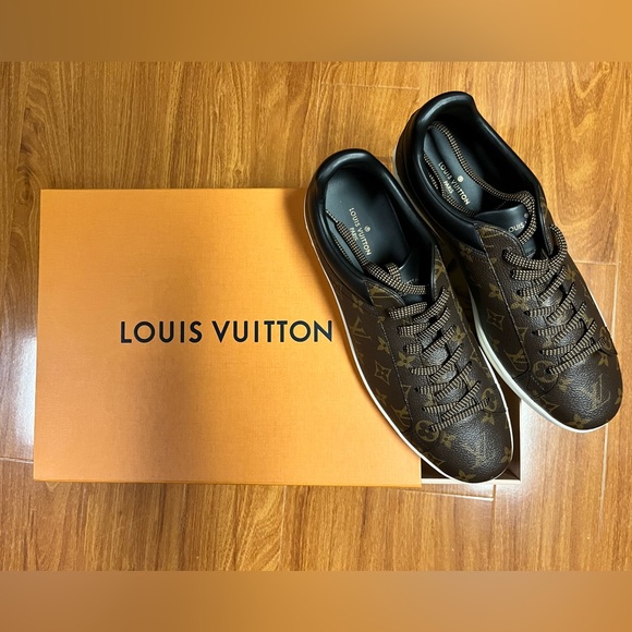 Louis Vuitton Luxembourg Sneaker - Picture 3 of 6